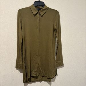 NWOT Colleen Lopez Women Long Sleeve Button Down Collared Shirt Army Green XS